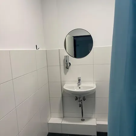 Geraeumige In Zentraler Lage Pansiyon *